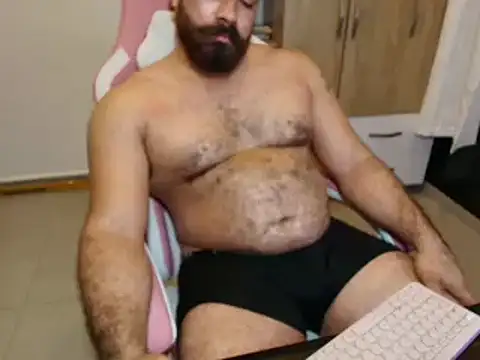 Snapshot of max_love255 chatting on 14, 6, 2026 max love255 online show from 14, 6, 2026