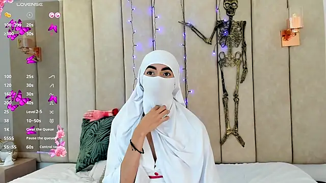  Zahiira  online show from 31, 10, 2025