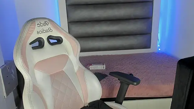 Andrea brunnette online show from 26, 9, 2025