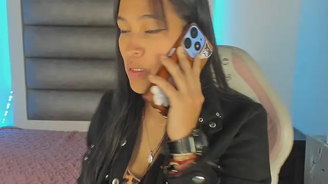 Andrea brunnette online show from 9, 10, 2025