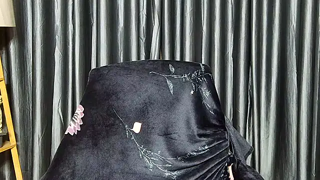 Webrowncouple online show from 12, 10, 2025