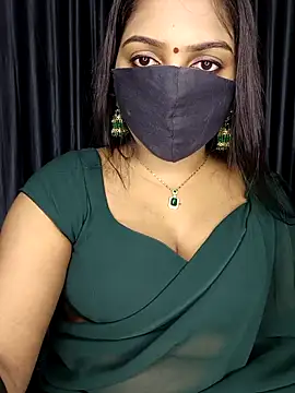 Webrowncouple online show from 26, 9, 2025