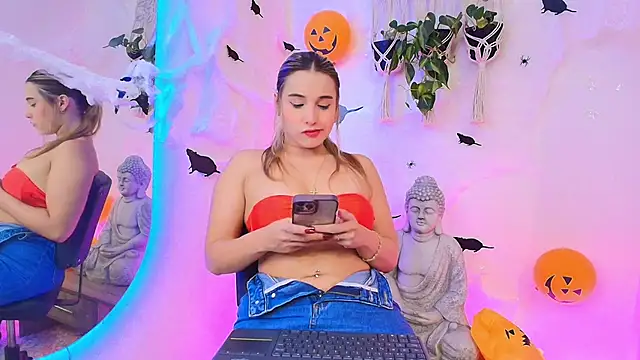 Sophie Janner online show from 7, 10, 2025