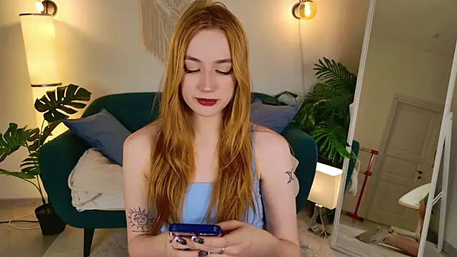 Snapshot of Sexy_witches chatting on 2, 12, 2025 Sexy witches online show from 2, 12, 2025