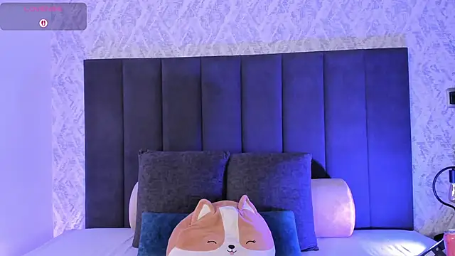 Snapshot of dana_hazze chatting on 8, 11, 2025 dana hazze online show from 8, 11, 2025