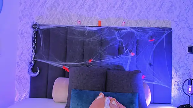 Snapshot of dana_hazze chatting on 28, 10, 2025 dana hazze online show from 28, 10, 2025