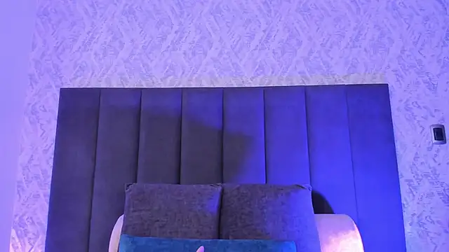 Snapshot of dana_hazze chatting on 25, 11, 2025 dana hazze online show from 25, 11, 2025