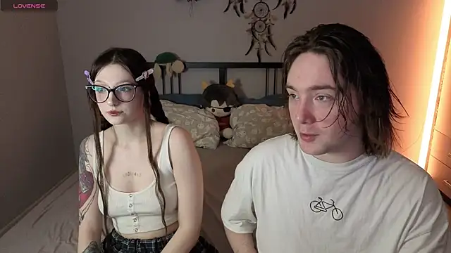 Snapshot of ellen_and_danny chatting on 3, 3, 2026 ellen and danny online show from 3, 3, 2026