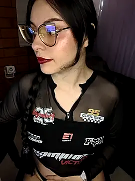 Camila Ord online show from 6, 2, 2026