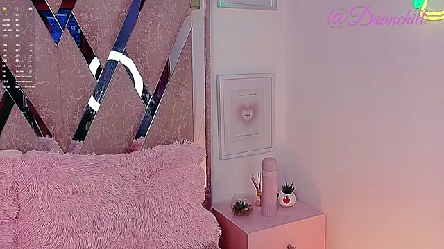 ScarlettRusso1 online show from 9, 9, 2025