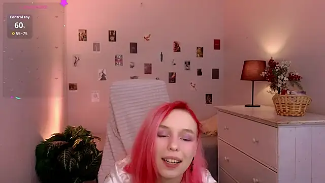 NaomiYoru online show from 4, 4, 2026