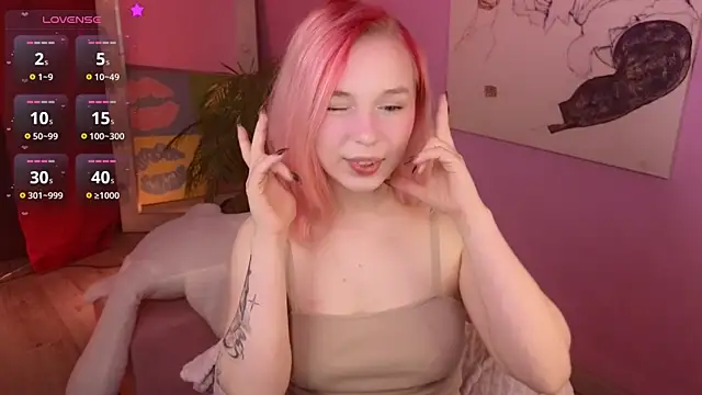 NaomiYoru online show from 13, 5, 2026