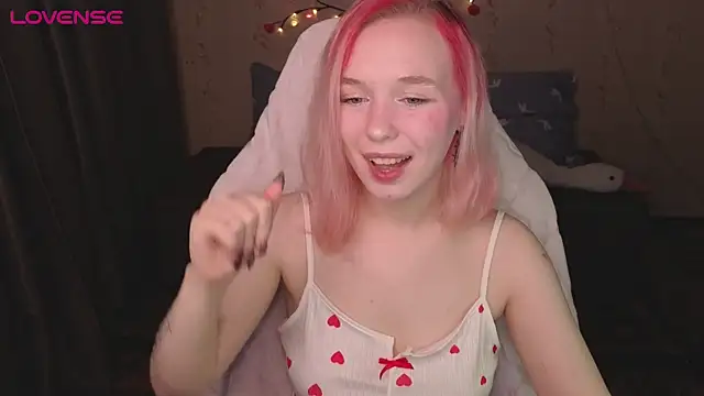 NaomiYoru online show from 16, 5, 2026