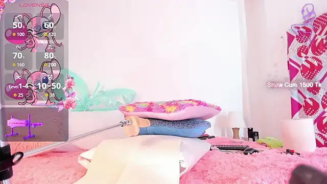 Snapshot of Ariana-Fernandez chatting on 9, 9, 2025 Ariana-Fernandez online show from 9, 9, 2025