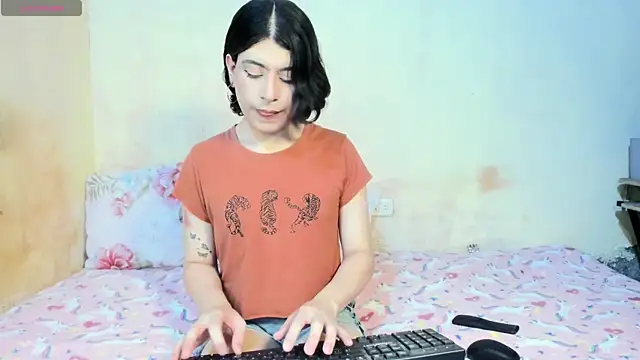 xxxEmmaxx online show from 28, 9, 2025