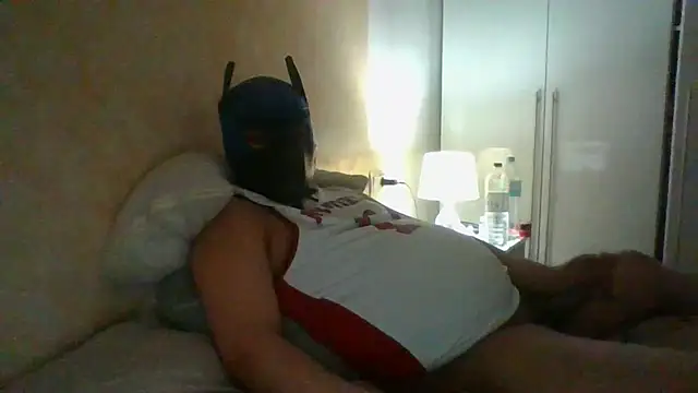 Snapshot of soumicuckold1 chatting on 4, 6, 2026 soumicuckold1 online show from 4, 6, 2026