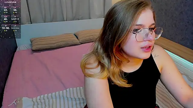 SophieMurrr online show from 2, 10, 2025