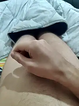 emrekzlk52 online show from 12, 2, 2026