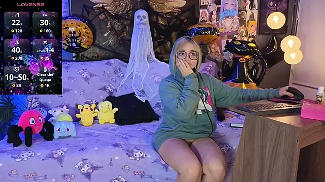 Snapshot of Mafecosecret chatting on 19, 10, 2025 Mafecosecret online show from 19, 10, 2025