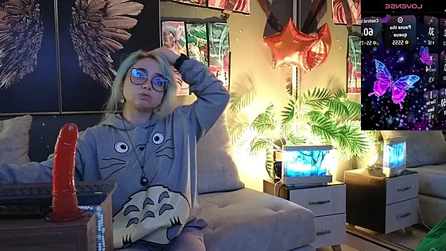 Snapshot of Mafecosecret chatting on 12, 11, 2025 Mafecosecret online show from 12, 11, 2025