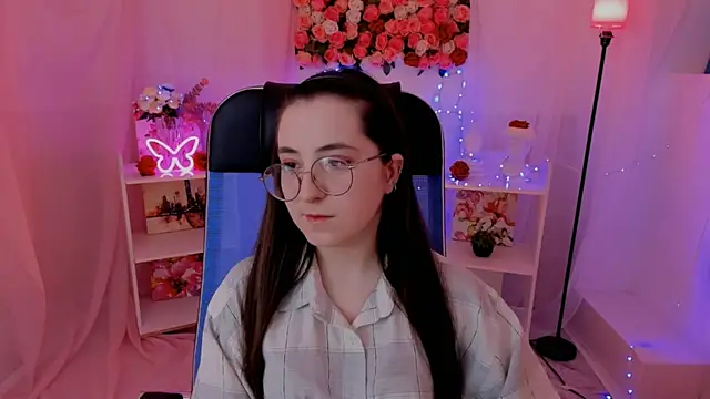 VirtuallVoyant online show from 17, 9, 2025