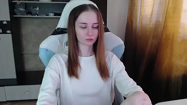 Snapshot of Cutti_Crystal chatting on 3, 3, 2026 Cutti Crystal online show from 3, 3, 2026