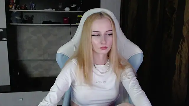 Cutti Crystal online show from 23, 3, 2026