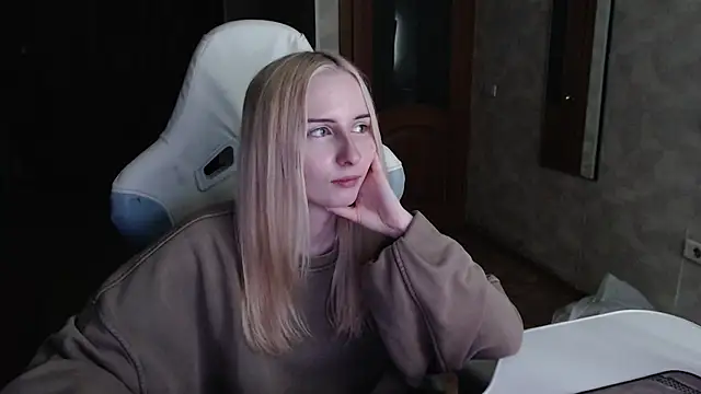 Cutti Crystal online show from 12, 4, 2026