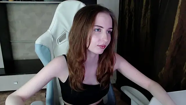 Snapshot of Cutti_Crystal chatting on 5, 2, 2026 Cutti Crystal online show from 5, 2, 2026