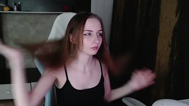 Snapshot of Cutti_Crystal chatting on 10, 2, 2026 Cutti Crystal online show from 10, 2, 2026