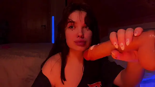 Snapshot of Crucio chatting on 21, 2, 2026 Crucio online show from 21, 2, 2026