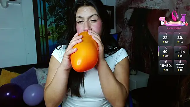 Snapshot of gigi_gilt_ chatting on 30, 11, 2025 gigi gilt online show from 30, 11, 2025