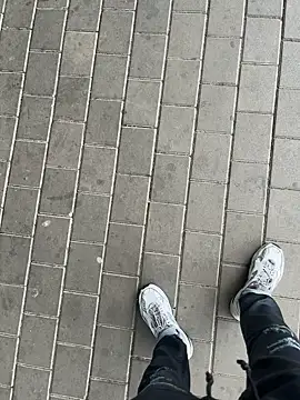 kamo012000 online show from 12, 1, 2026