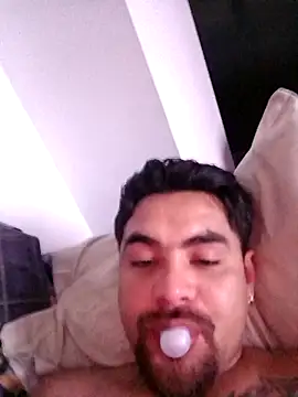 Maximo cum27 online show from 22, 3, 2026