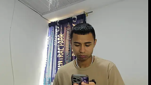  Logan Colton  online show from 17, 12, 2025