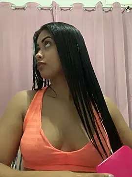 Snapshot of afroditii chatting on 4, 11, 2025 afroditii online show from 4, 11, 2025