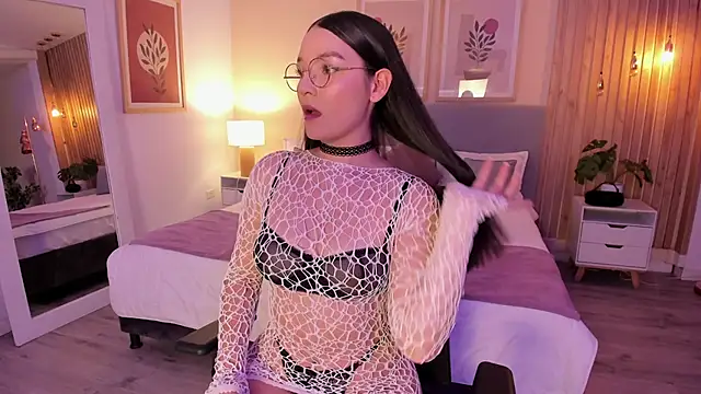 AuroraEvanss online show from 9, 2, 2026