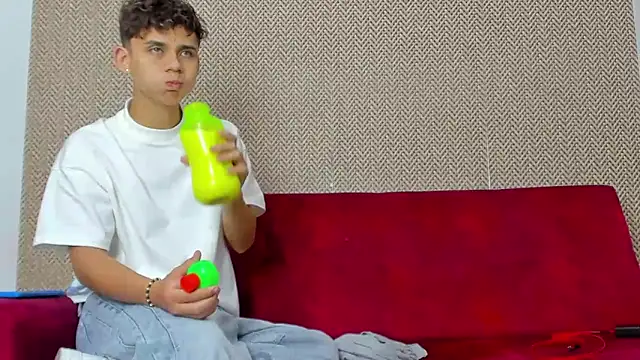 willy sexxx18 online show from 21, 2, 2026