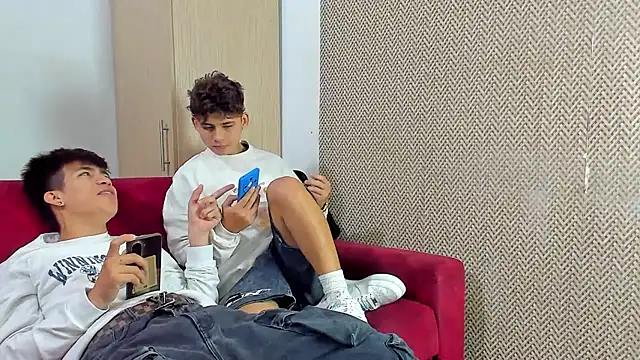 willy sexxx18 online show from 24, 3, 2026