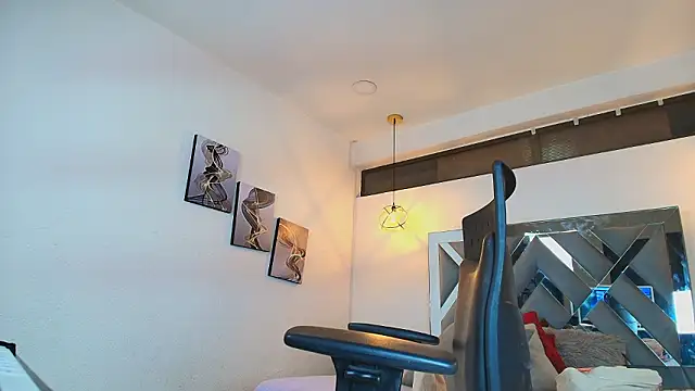 Rossi ss1 online show from 7, 2, 2026