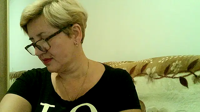 Dana4921 online show from 8, 11, 2025