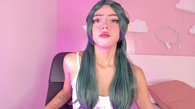 Taylorsmitth  online show from 8, 11, 2025