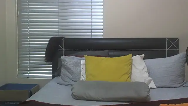 Snapshot of SweetBerryBliss chatting on 9, 9, 2025 SweetBerryBliss online show from 9, 9, 2025