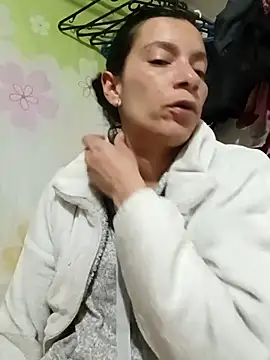 Snapshot of kim_lebanon chatting on 10, 9, 2025 kim lebanon online show from 10, 9, 2025