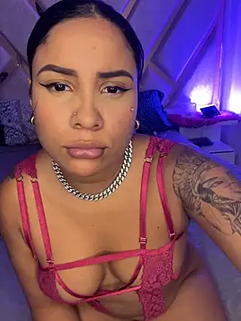 Snapshot of MarianaaSantos chatting on 31, 3, 2026 MarianaaSantos online show from 31, 3, 2026