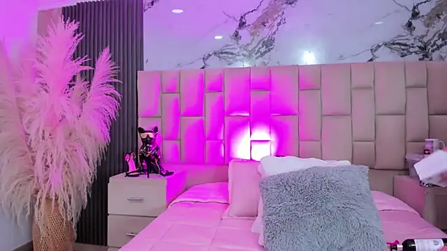 cloesummerr  online show from 12, 3, 2026