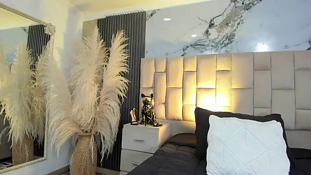 cloesummerr  online show from 20, 3, 2026