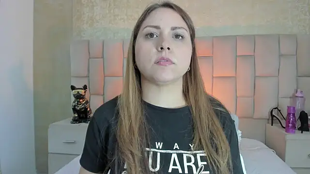 Snapshot of cloesummerr_ chatting on 31, 10, 2025 cloesummerr online show from 31, 10, 2025