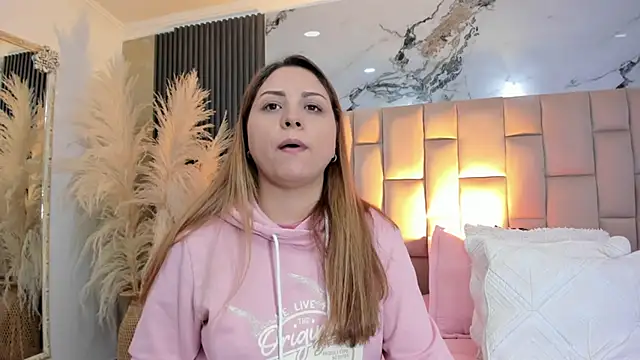 cloesummerr  online show from 11, 3, 2026