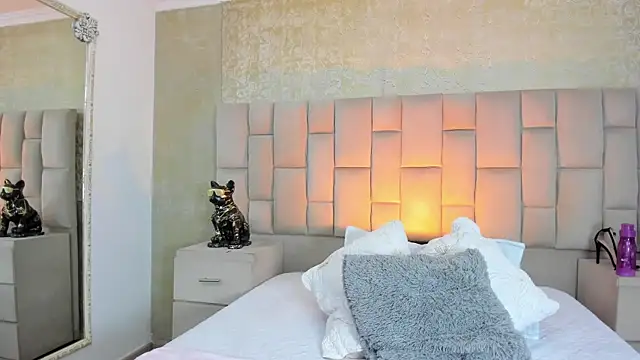 Snapshot of cloesummerr_ chatting on 28, 11, 2025 cloesummerr online show from 28, 11, 2025